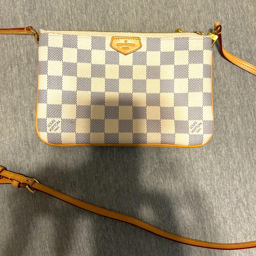 Louis Vuitton crossbody